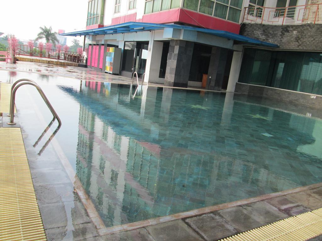 雅加达双人广场酒店 外观 照片